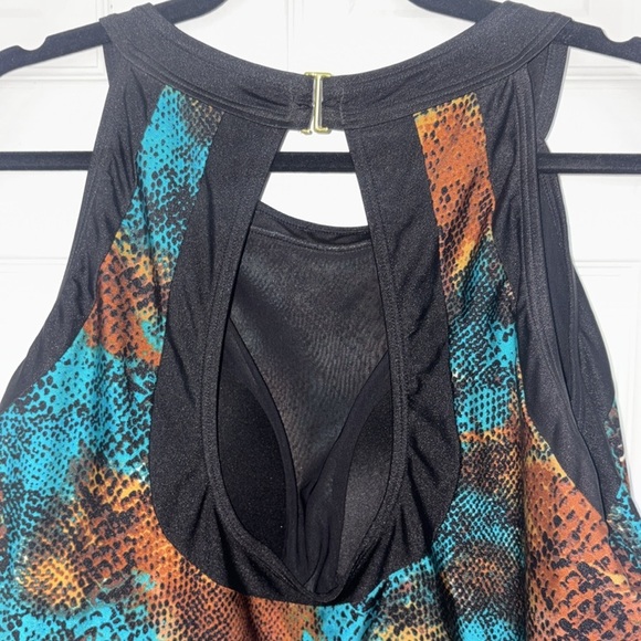 Monif C Monokini One Piece Swimsuit - Picture 5 of 8